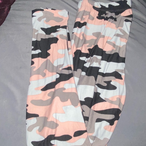 Pink, Grey, Black, camo leggings - Picture 1 of 4